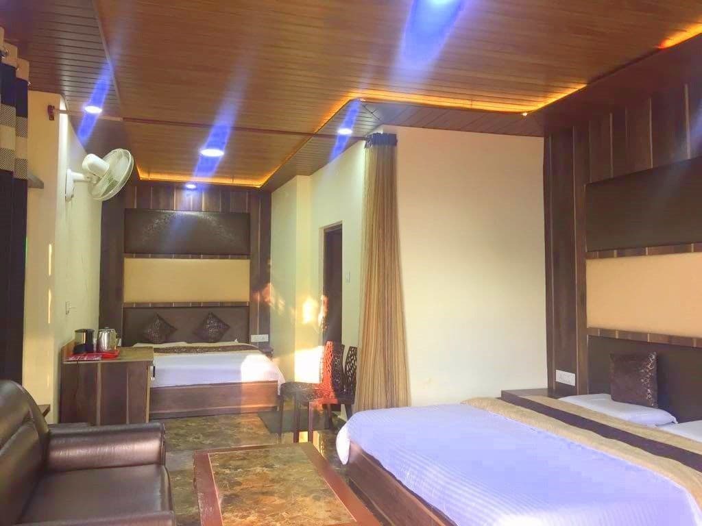 Hotel Himdhara, Dalhousie Extérieur photo